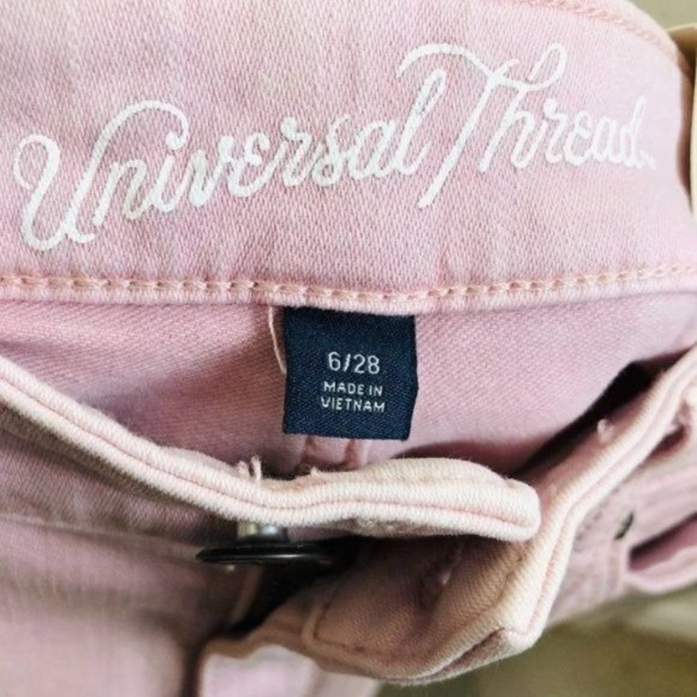 Sold NWT Universal Thread Pink Midi- Fitted Hip Shorts- Size 6 - Picture 7 of 8
